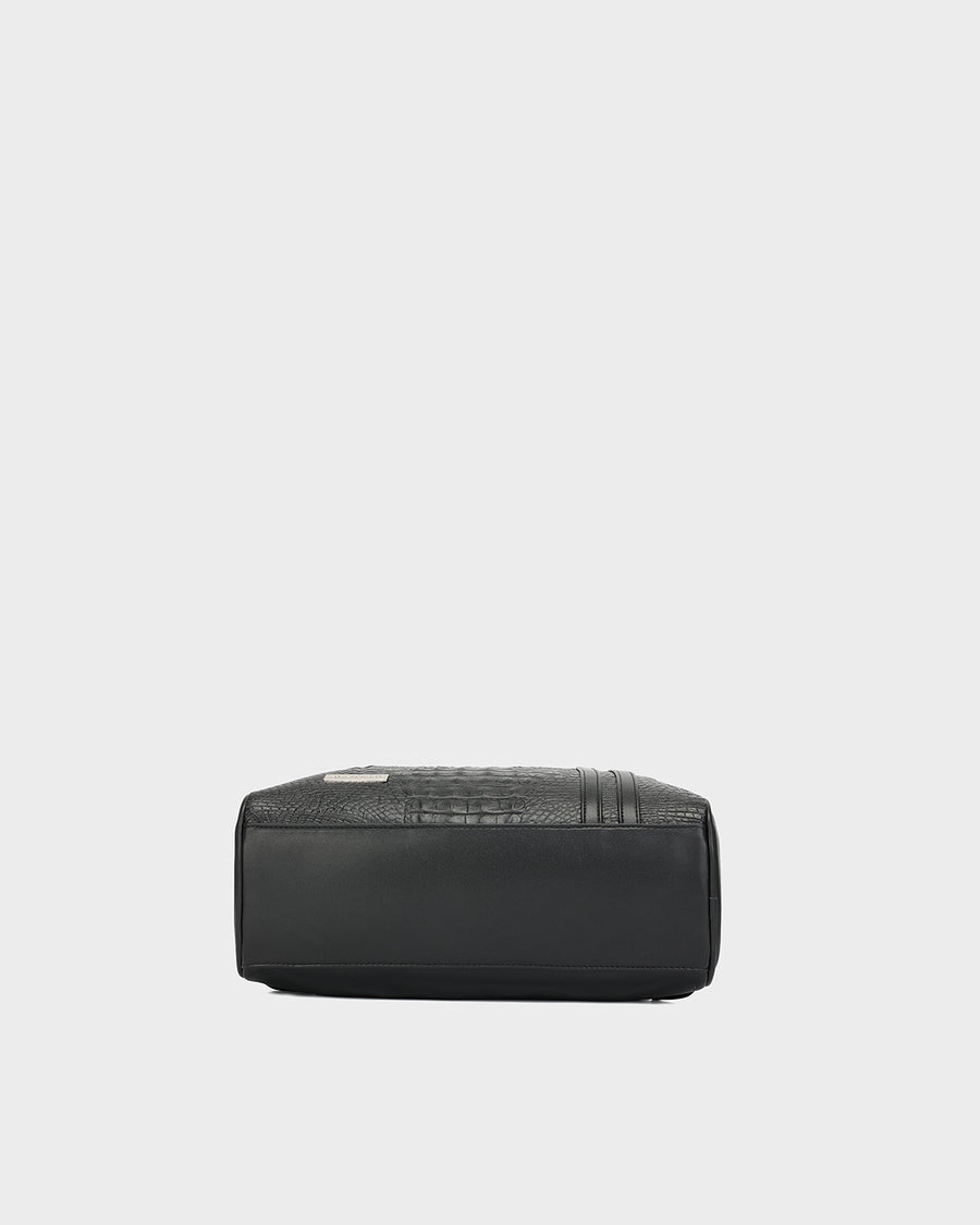 Statement Traveler Rolling Duffle Set in Black