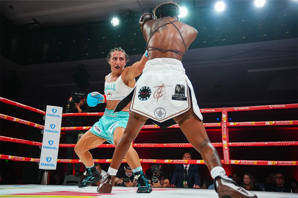 RINGSIDE WITH SHURETTA METCALF