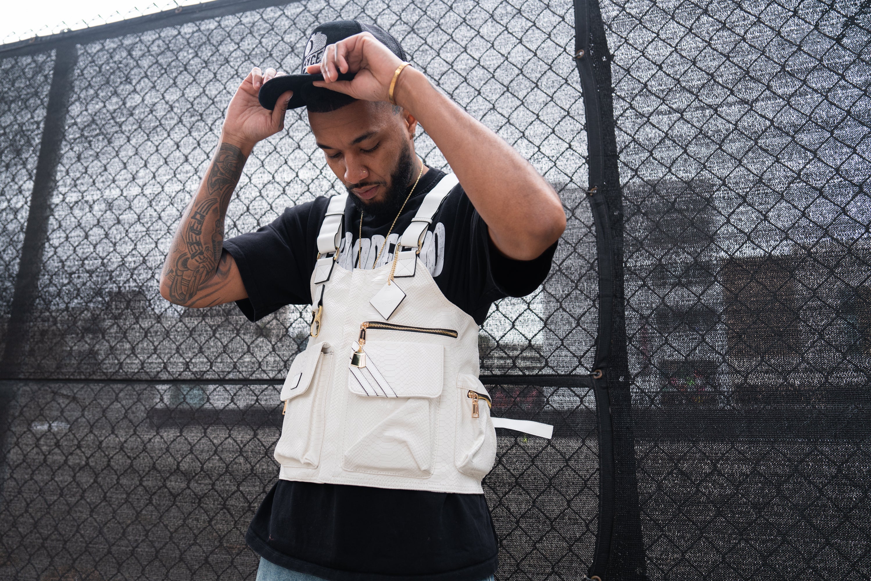 Tactical Vest Fashion & Streetwear Vests – Page 3 – Tote&Carry