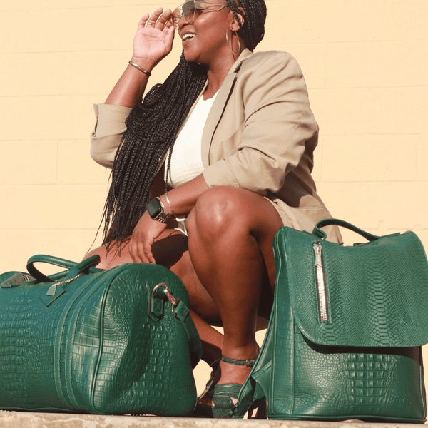 Statement Weekender Travel Set in Emerald Green