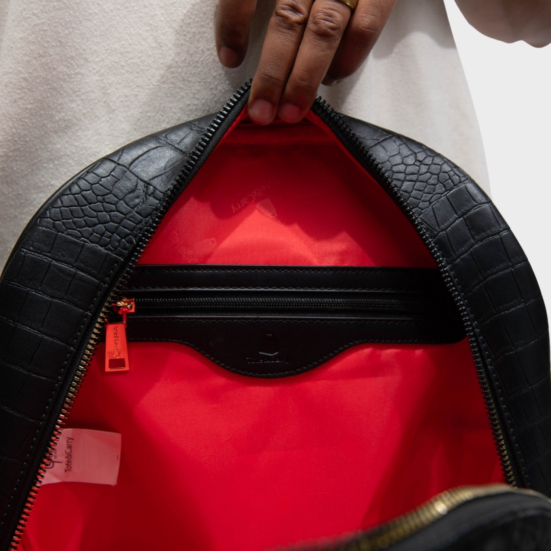 Classic Traveler Backpack in Black