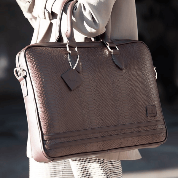 Signature Jetsetter Laptop Bag in Chocolate