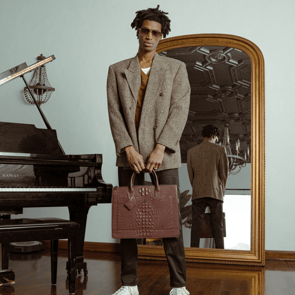 Statement Jetsetter Laptop Bag in Black