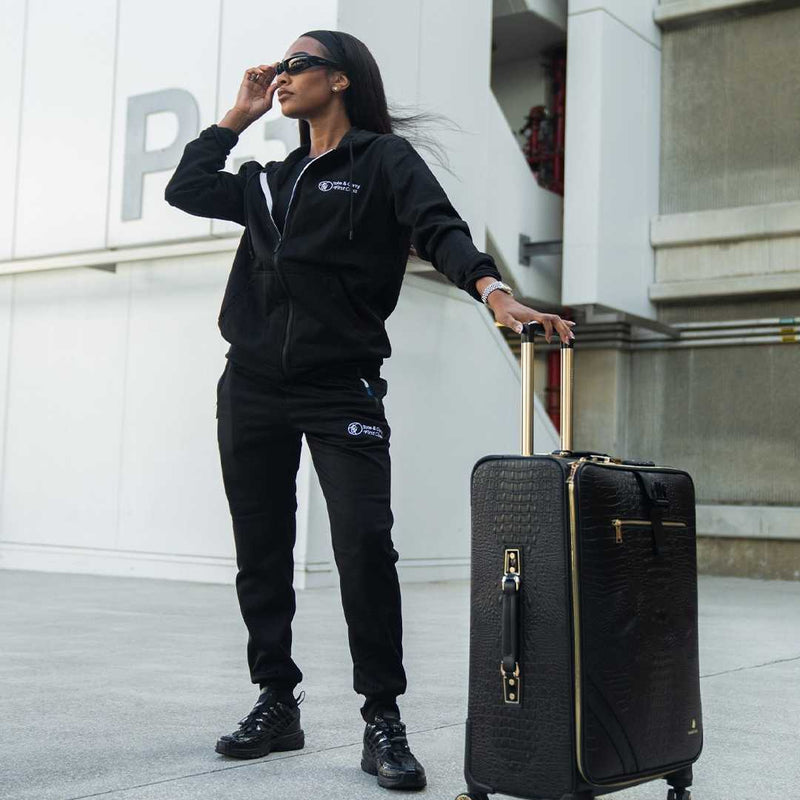 Statement Carry-On in Black