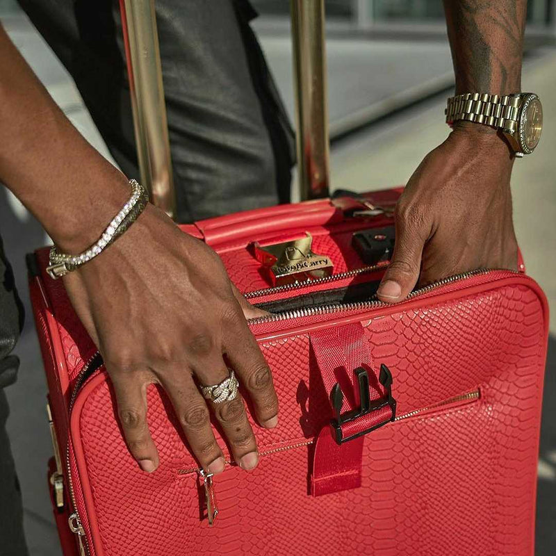 Signature 2-Piece Luggage Set in Red