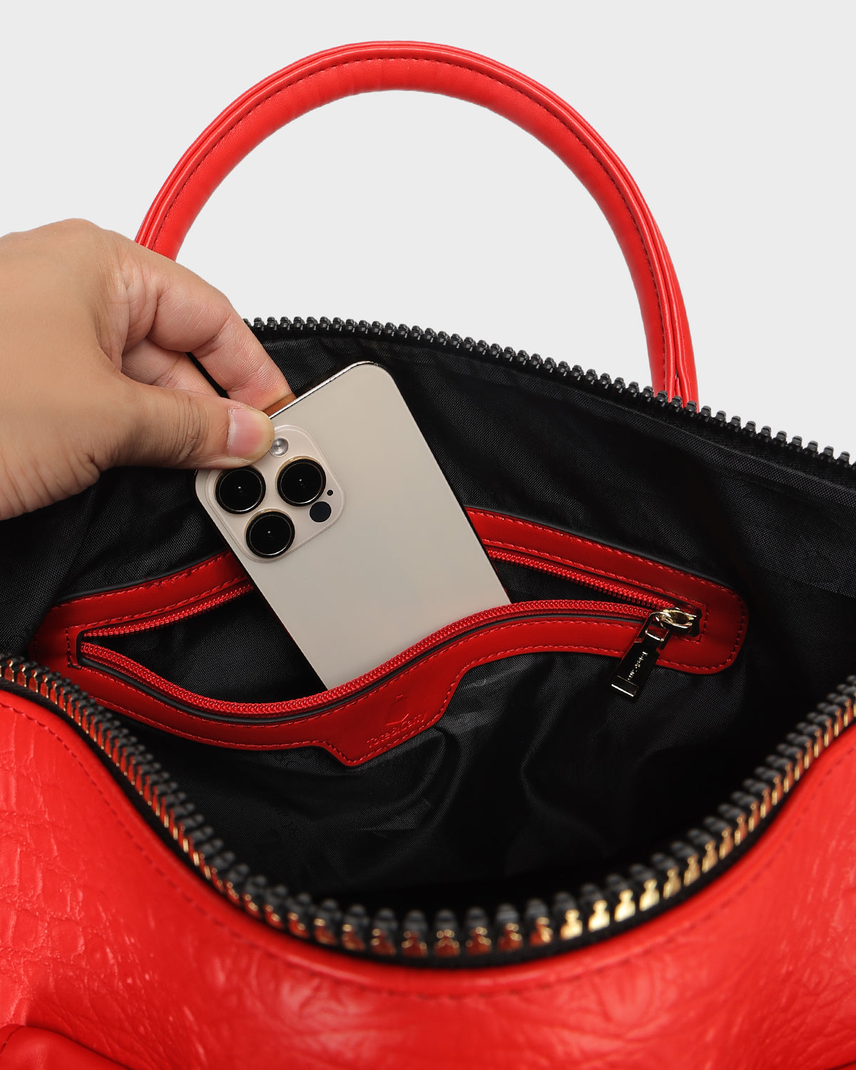 Statement Weekender Travel Set in Red