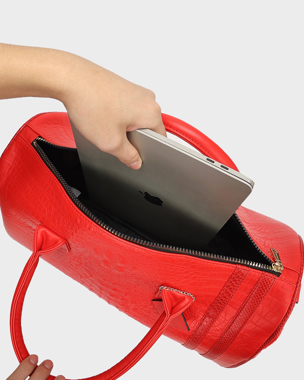 Statement Weekender Travel Set in Red