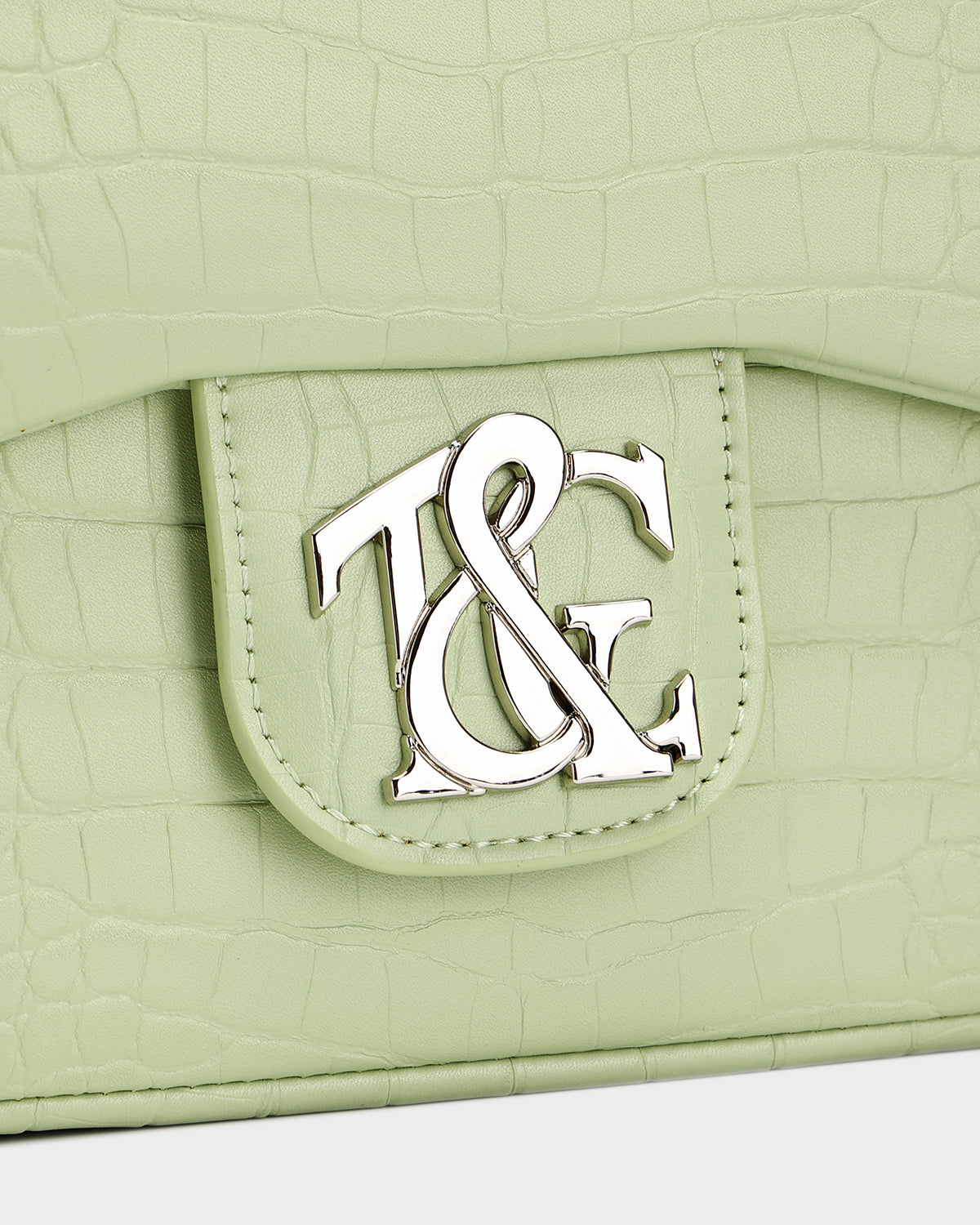 Rally Shoulder Bag in Matcha