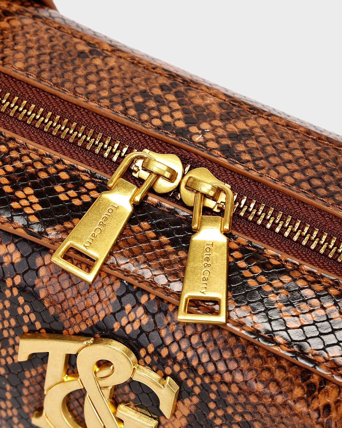 Sienna Shoulder Bag in Jafaar
