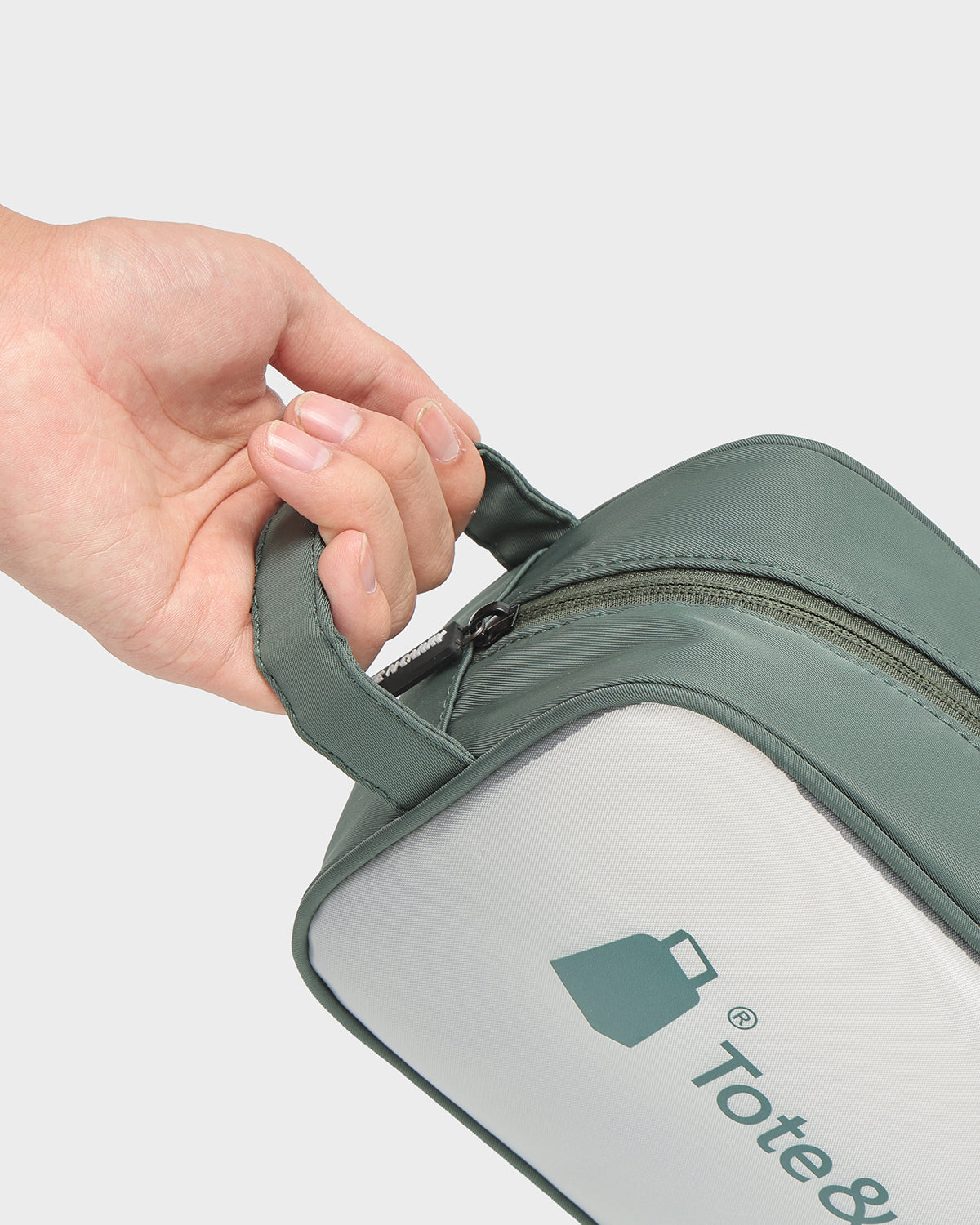 Clarity Toiletry Bag in Green