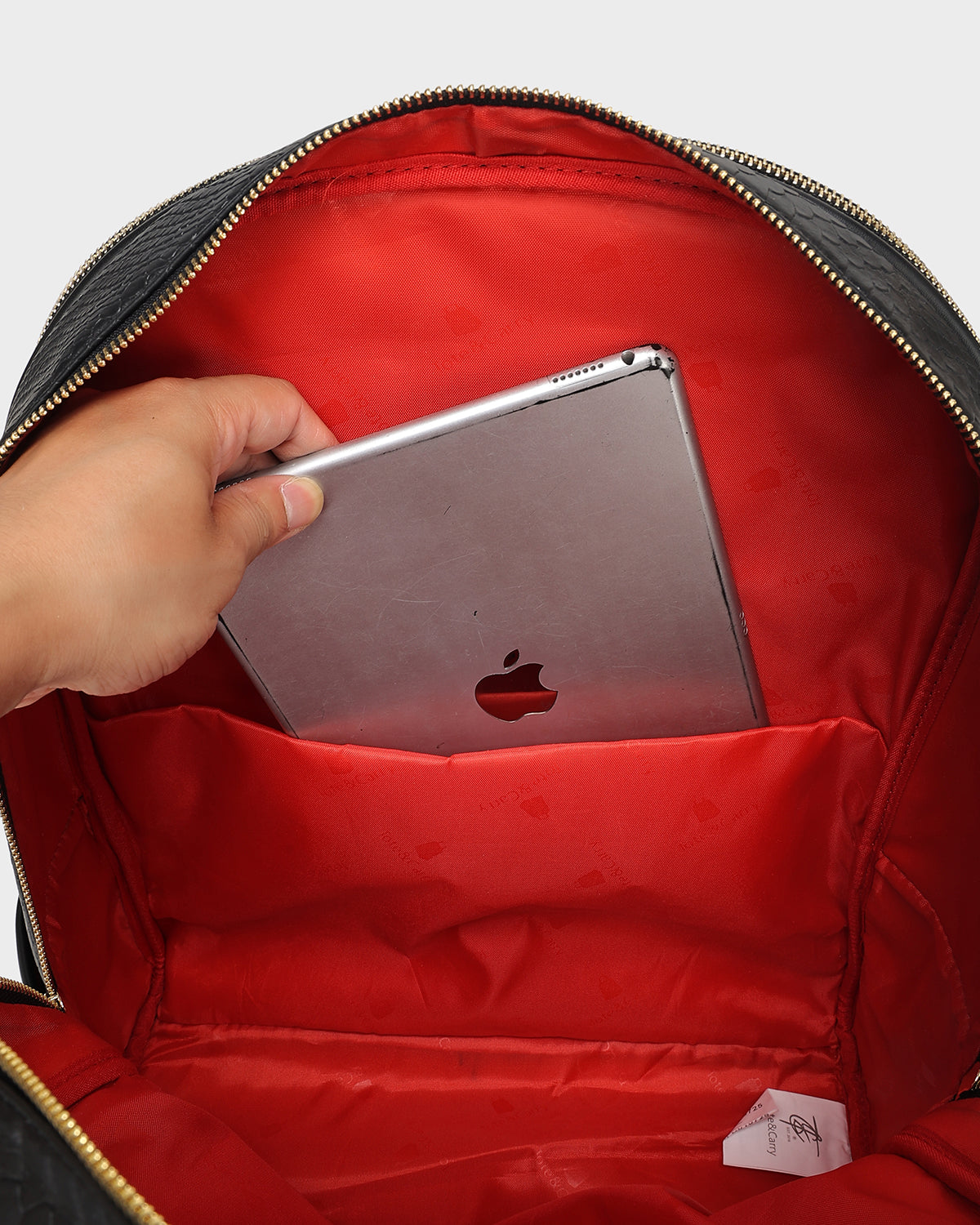 Signature Traveler Backpack in Black