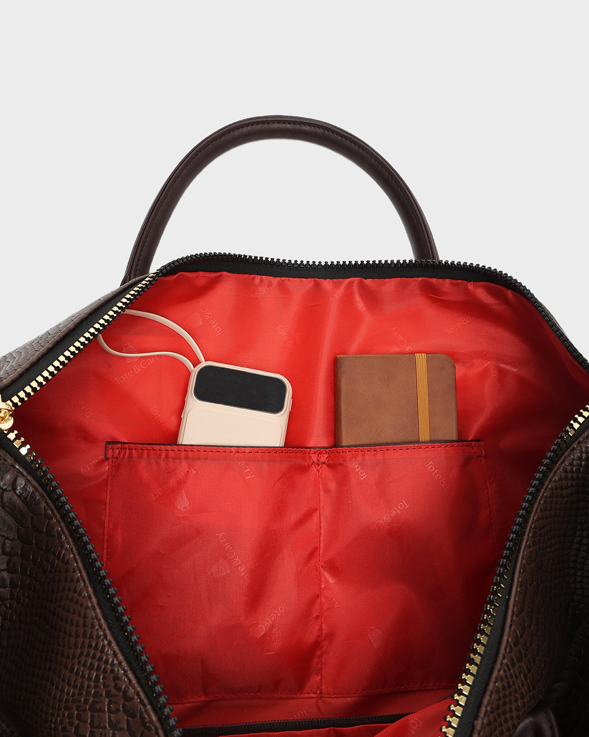 Signature Weekender Duffle Bag in Chocolate