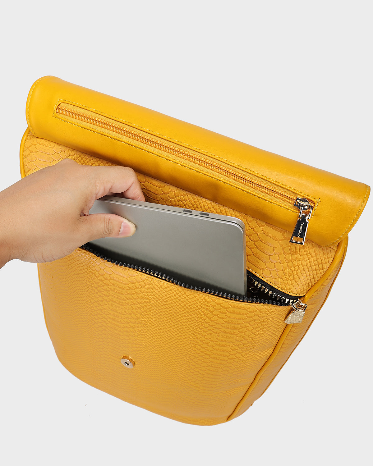 Signature Weekender Travel Set in Sunflower Yellow