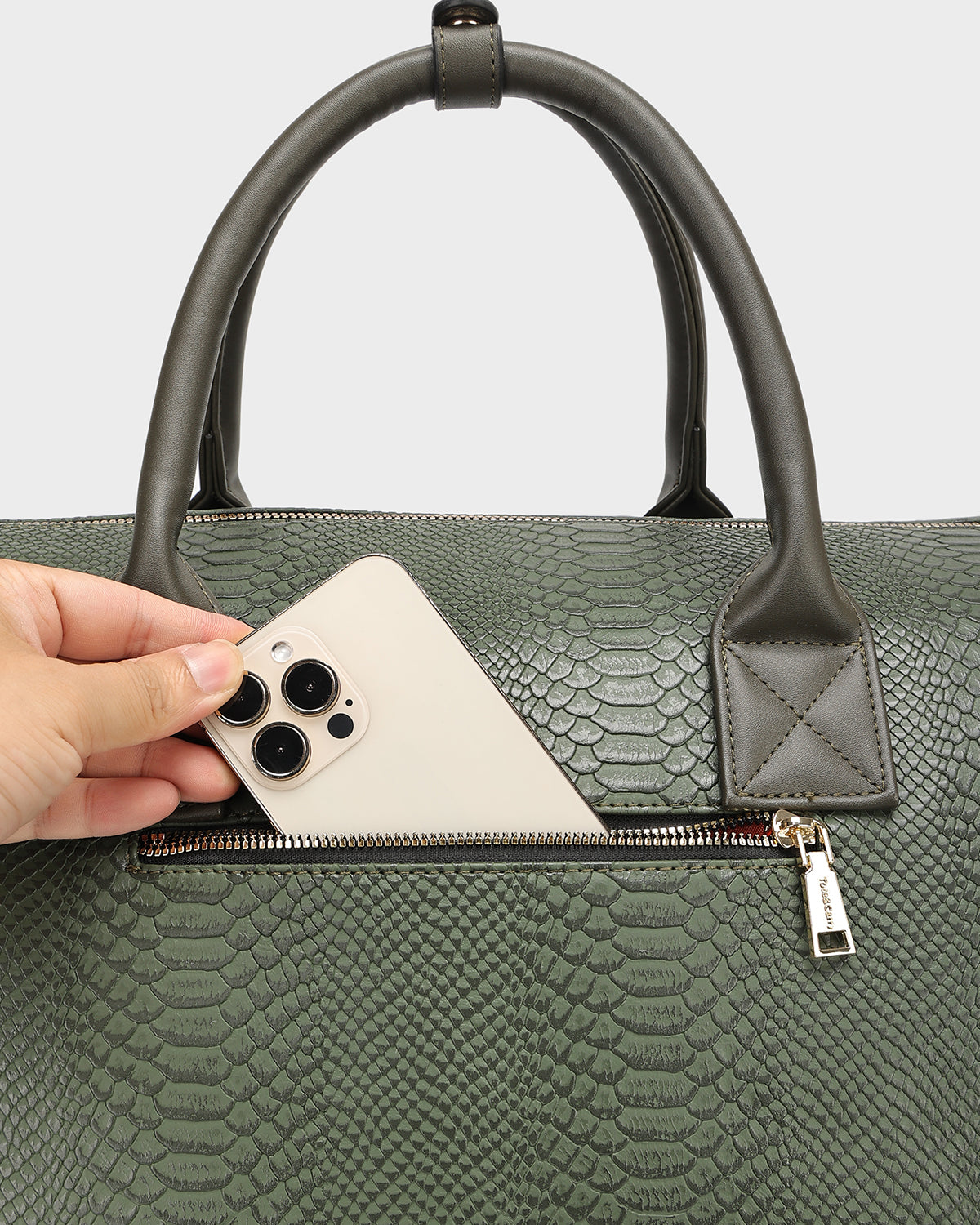 Signature Traveler Rolling Duffle in Olive