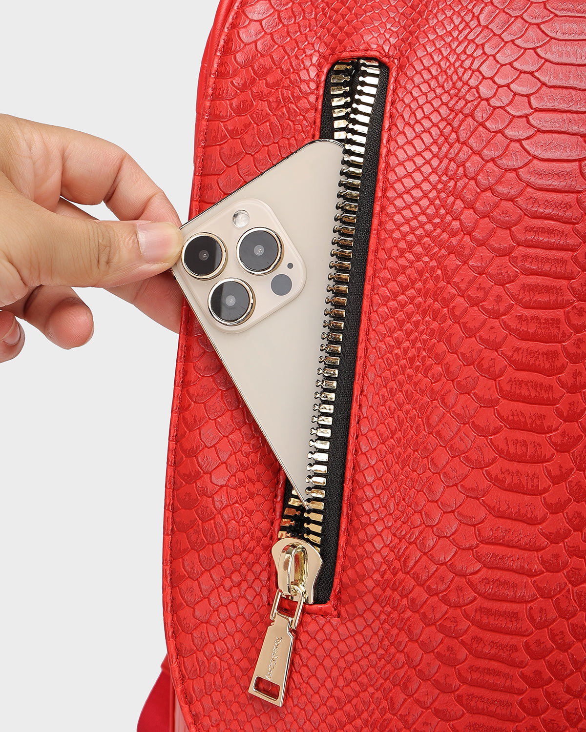 Statement Weekender Travel Set in Red