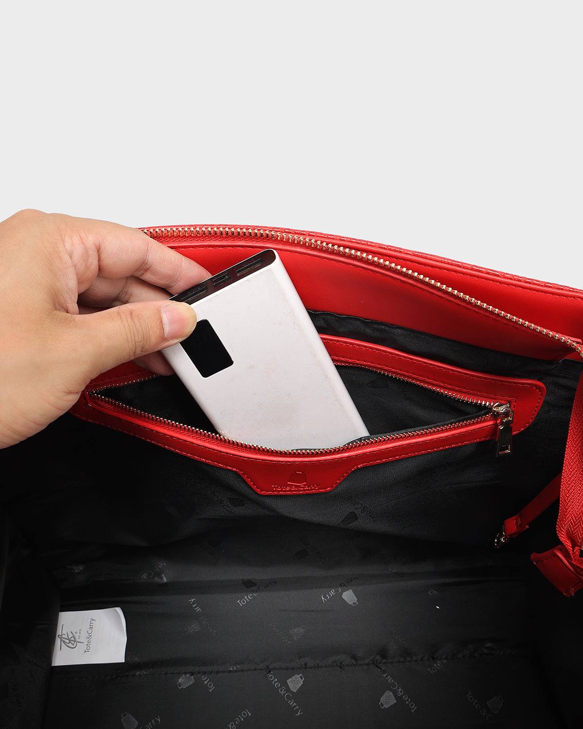 Signature City Tote Bag in Red