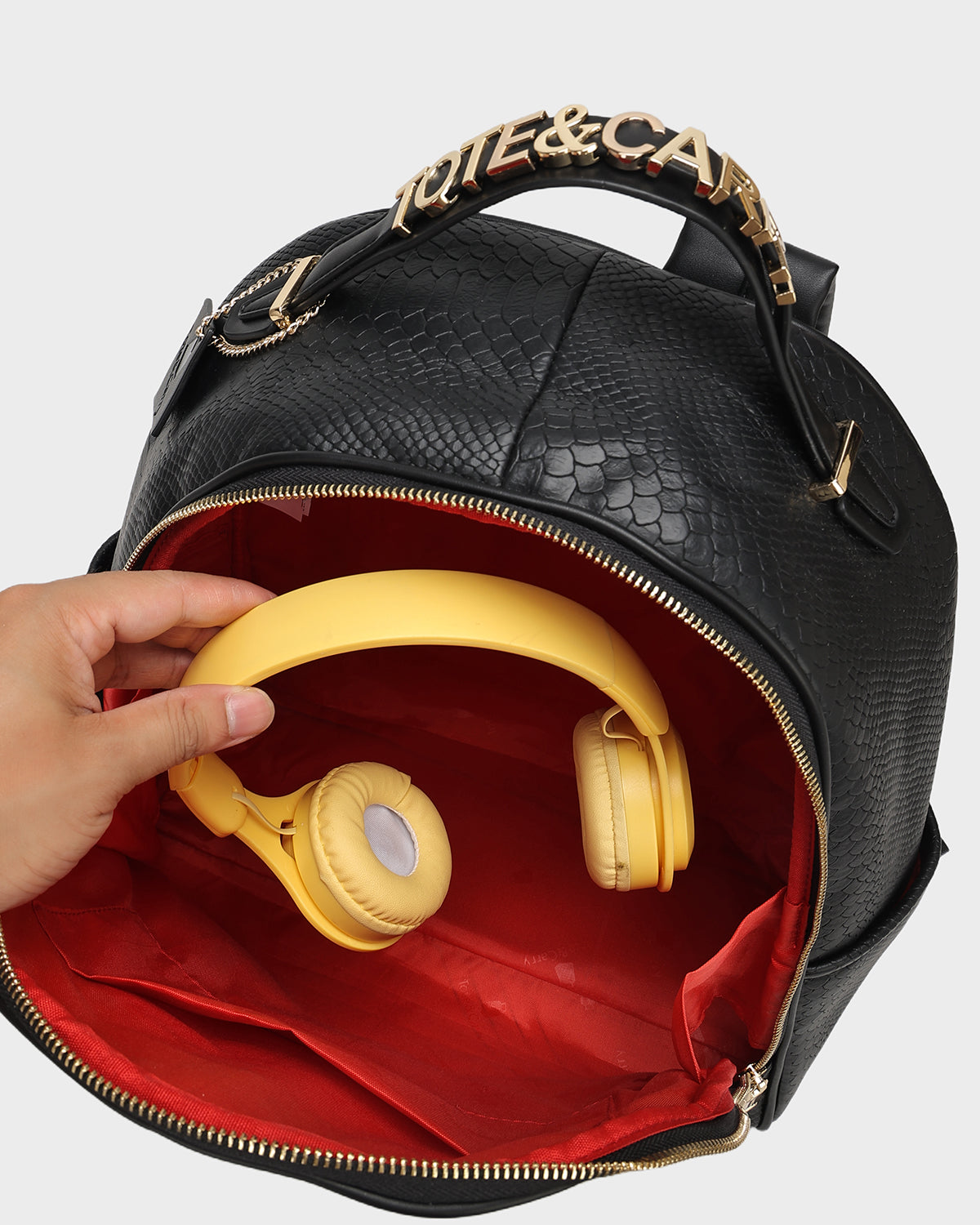 Signature Commuter Backpack in Black