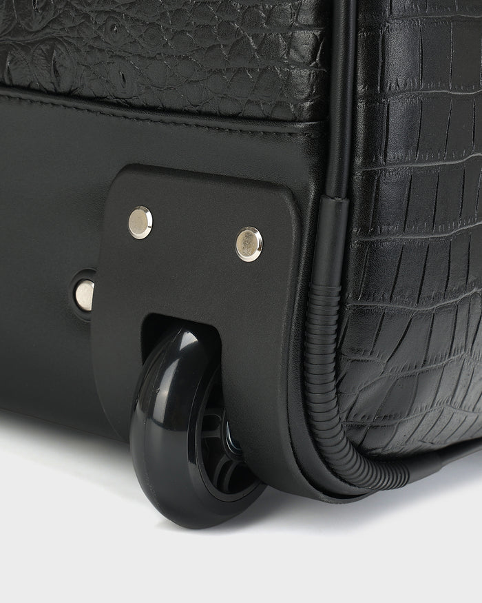 Statement Traveler Rolling Duffle Set in Black