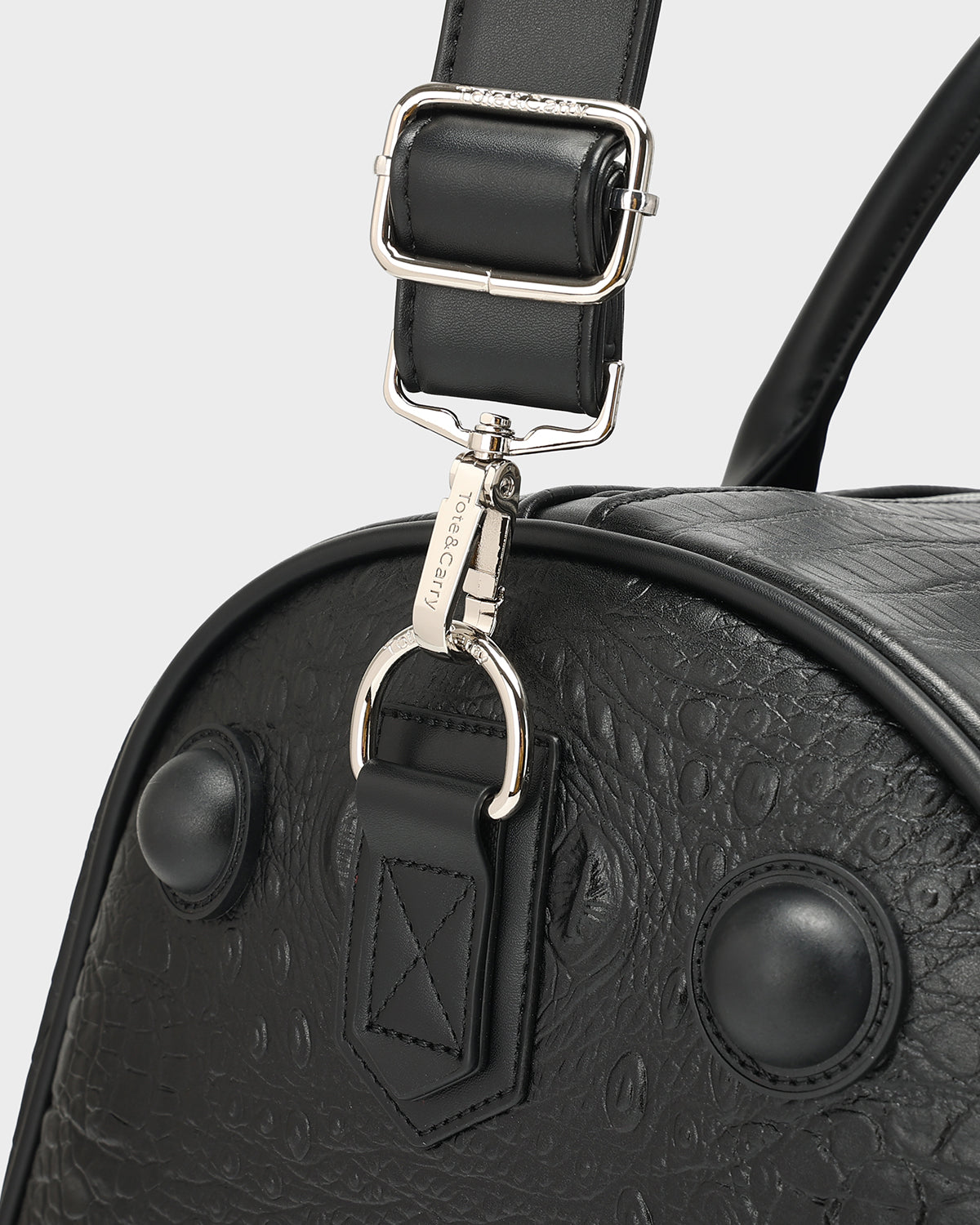 Statement Rolling Duffle Bag in Black