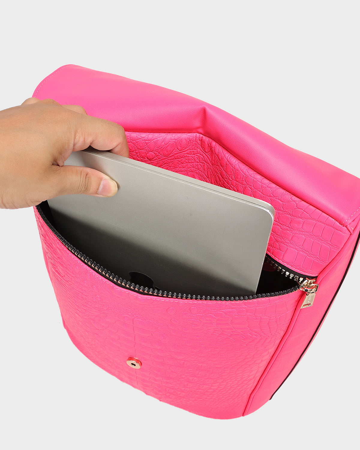 Classic Weekender Travel Set in Neon Pink