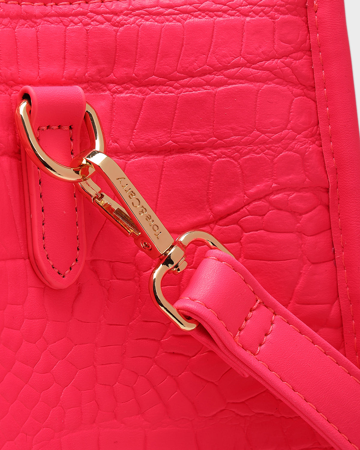 Statement City Bag in Neon Pink