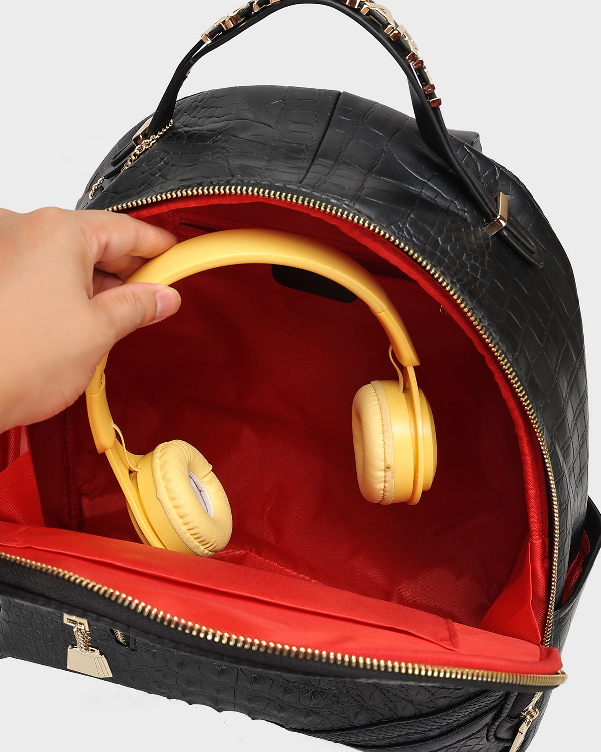 Statement Commuter Backpack in Black