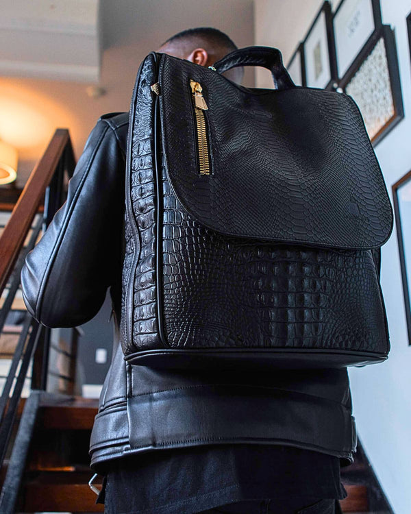 Classic Weekender Backpack in Black
