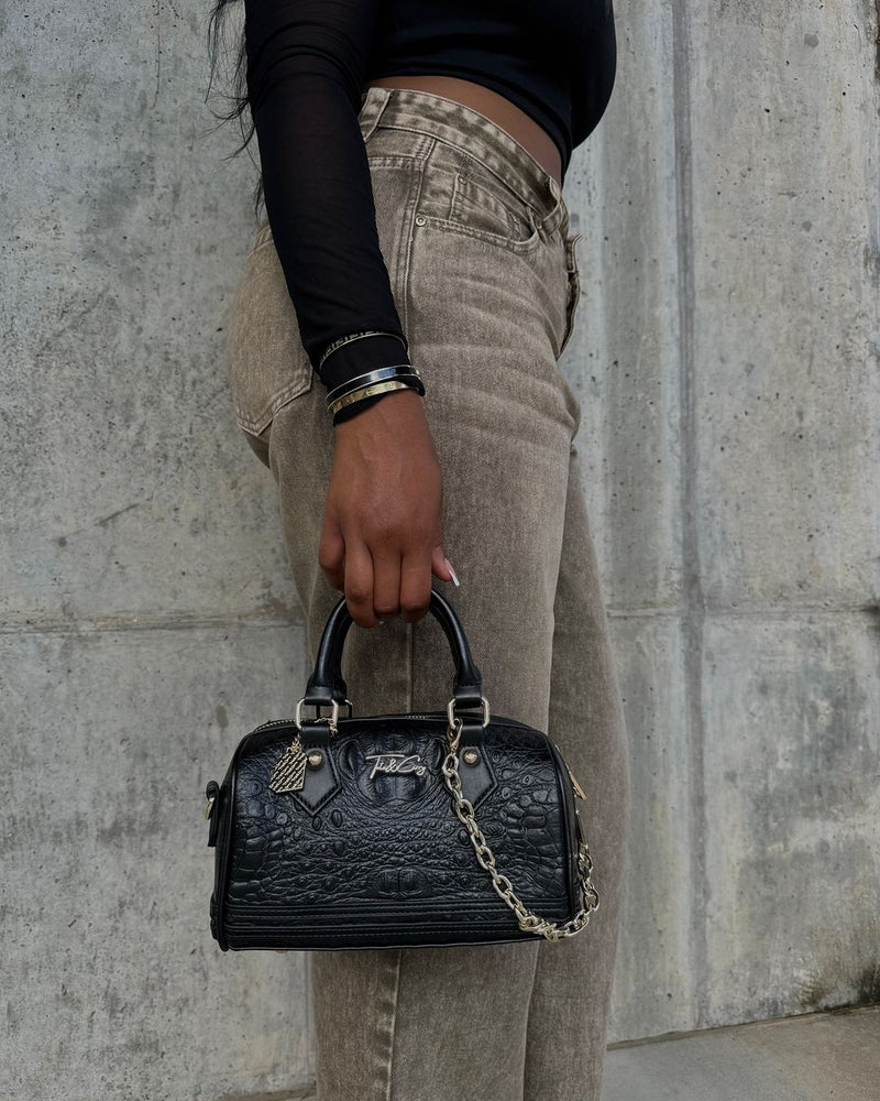 Statement Baddie Purse in Black