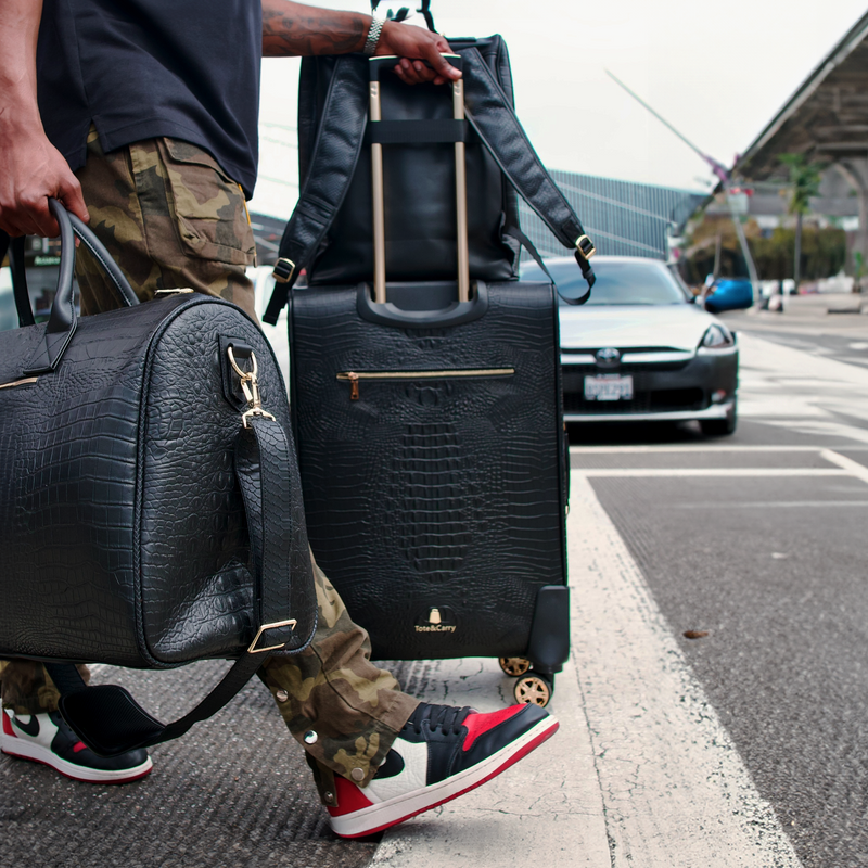 Statement Carry-On in Black