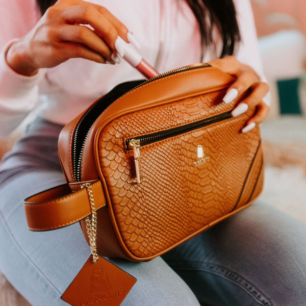 Signature Essential Toiletry Bag in Caramel