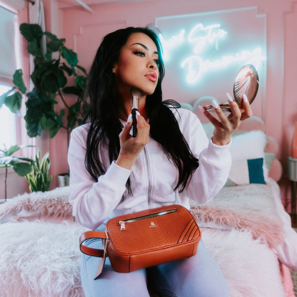 Signature Essential Toiletry Bag in Caramel