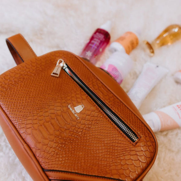 Signature Essential Toiletry Bag in Caramel