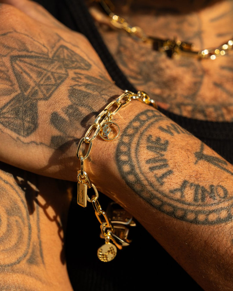 Charm Bracelet in Gold