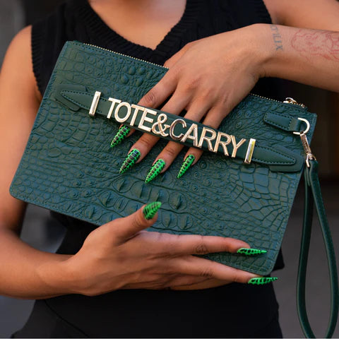 Apollo 2 Clutch Purse in Emerald Green