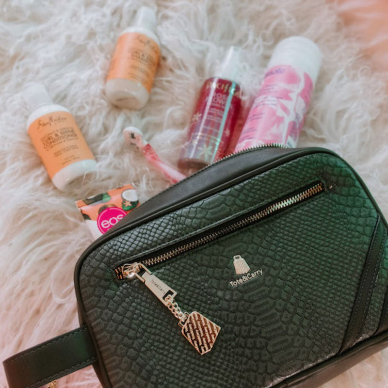 Signature Essential Toiletry Bag in Emerald Green