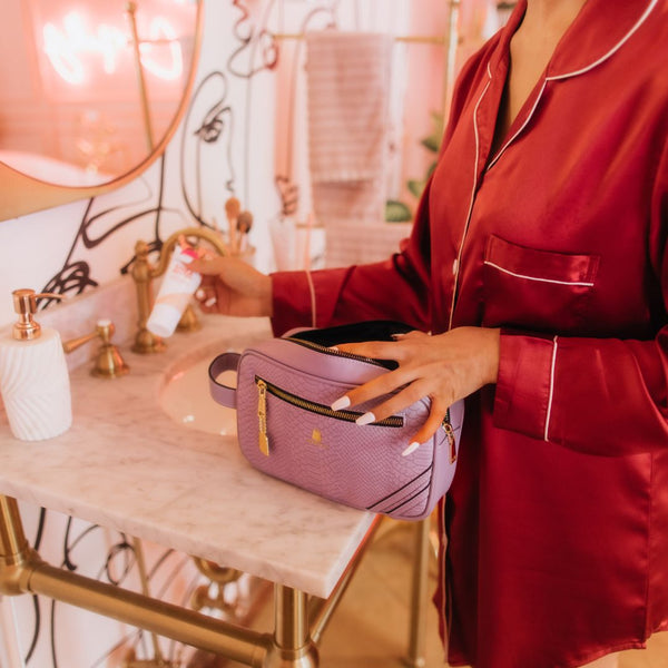 Signature Essential Toiletry Bag in Lavender