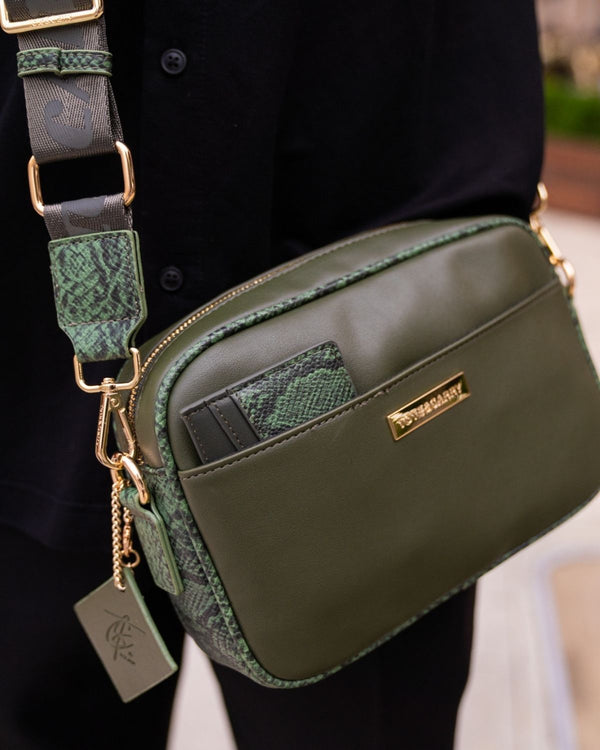 Exotic Card Holder Wallet in Green