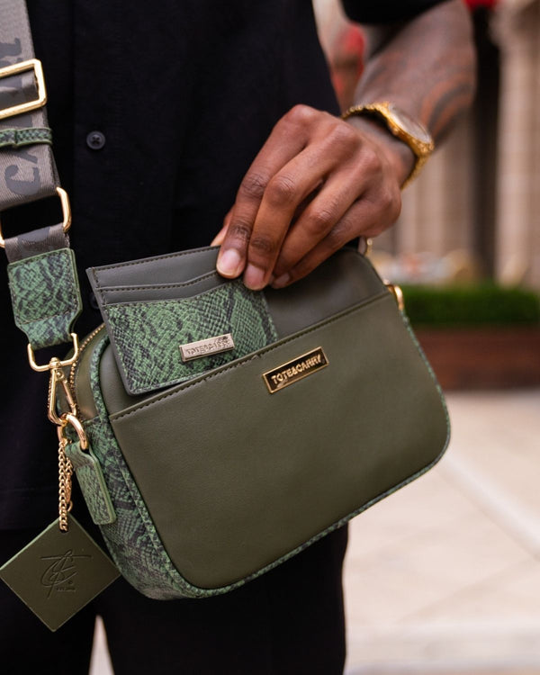 Exotic Card Holder Wallet in Green