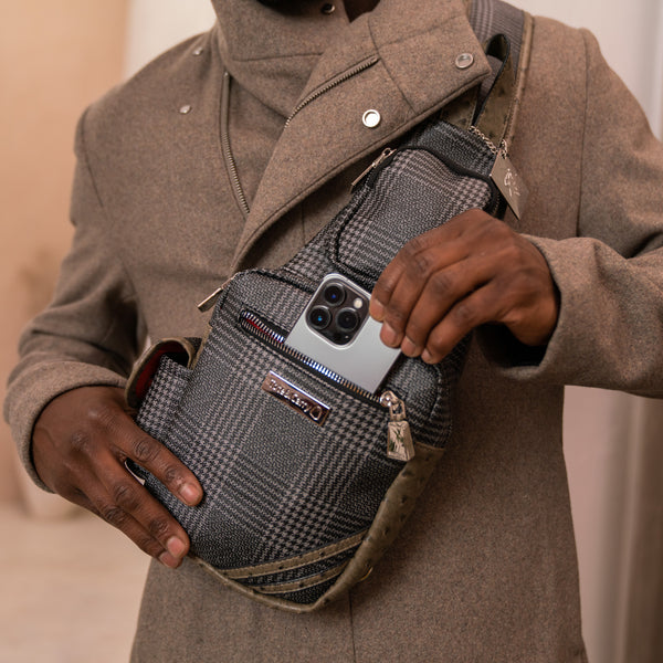 Plaid Travel Set in Black