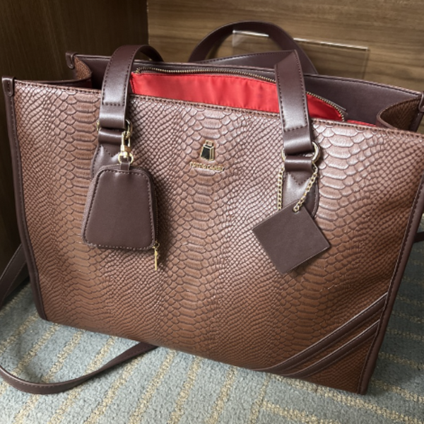 Signature City Tote Bag in Red