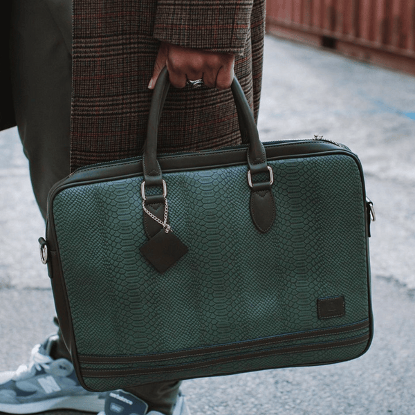 Signature Jetsetter Laptop Bag in Olive