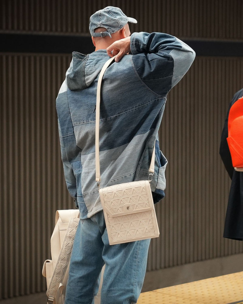 First Class CEO Set in Creme