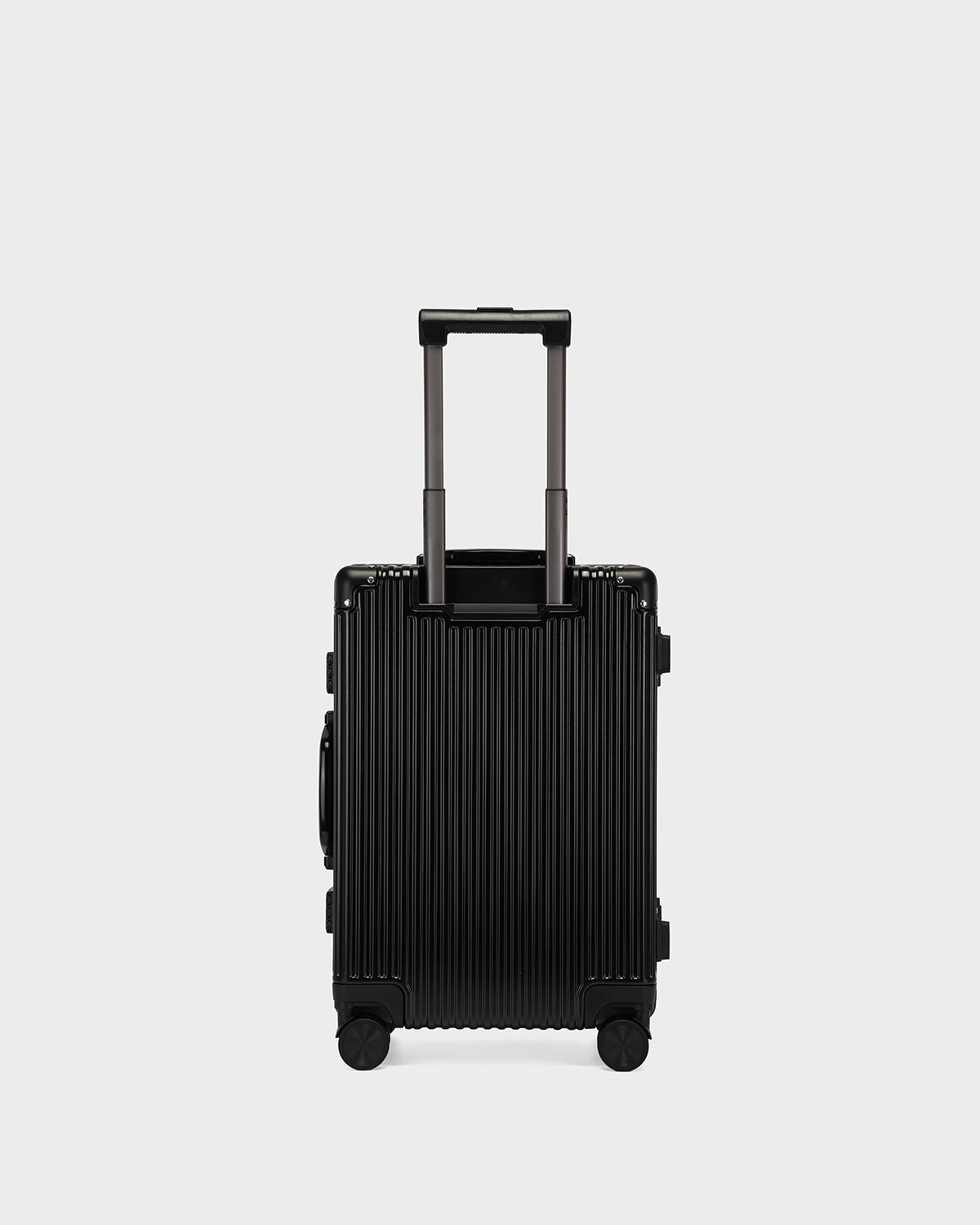 Alloy Elite 2PC Suitcase Set in Onyx