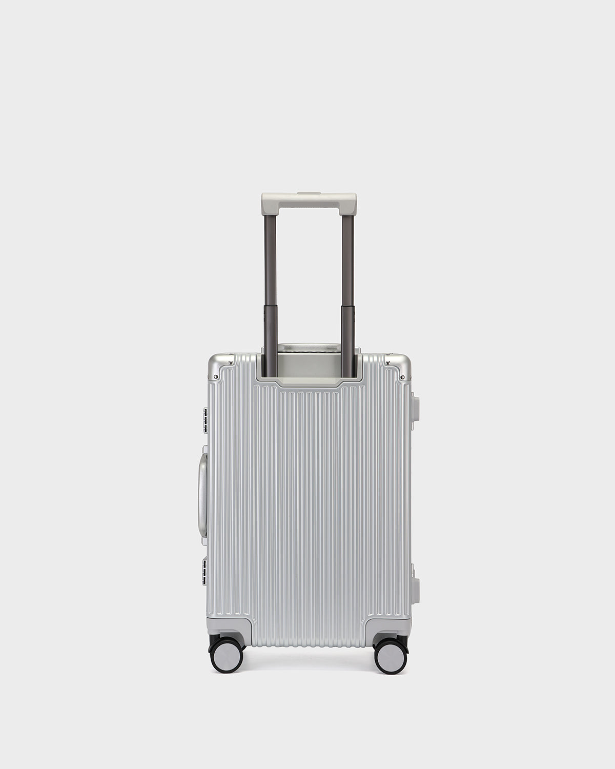 Alloy Elite 2PC Suitcase Set in Platinum Silver