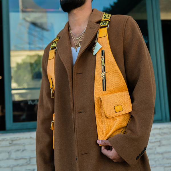 Signature Shoulder Holster in Black