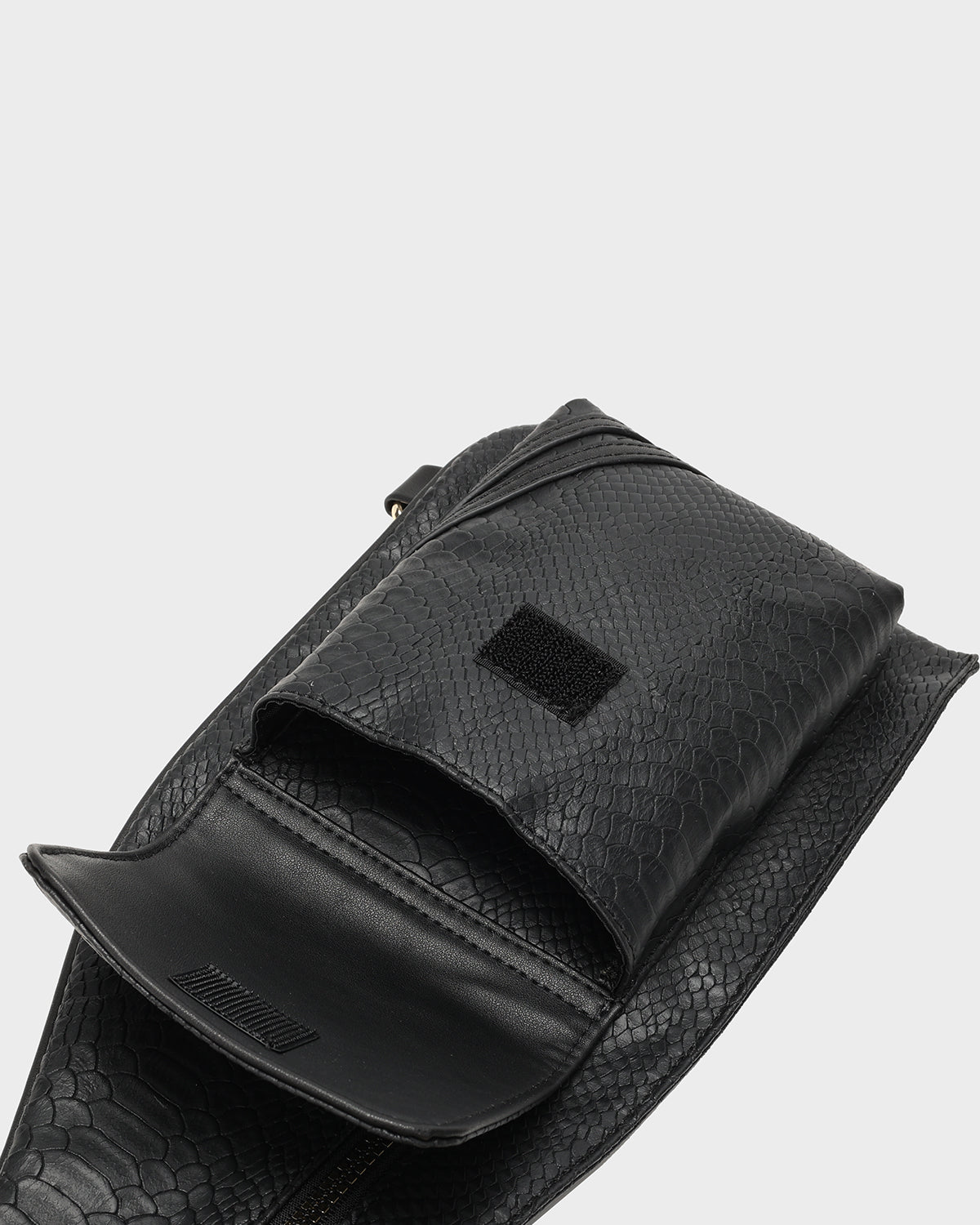 Apollo 1 05 Sling Shot in Black