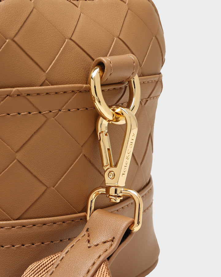 Bodega Toiletry Bag in Caramel