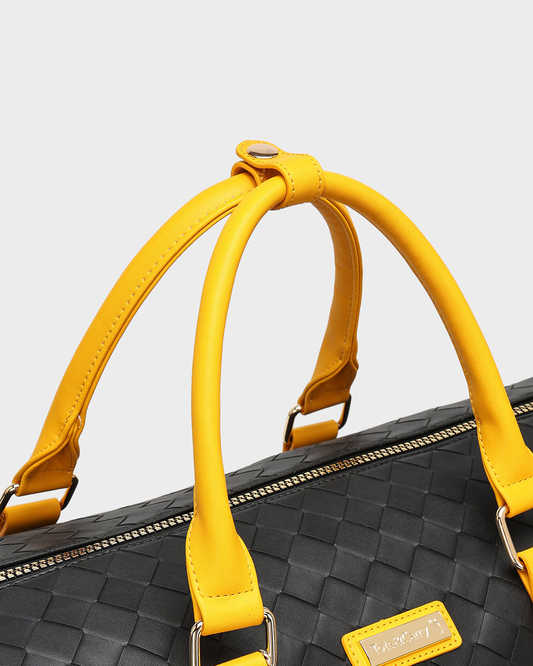 Bodega Rolling Travel Set in Black & Yellow