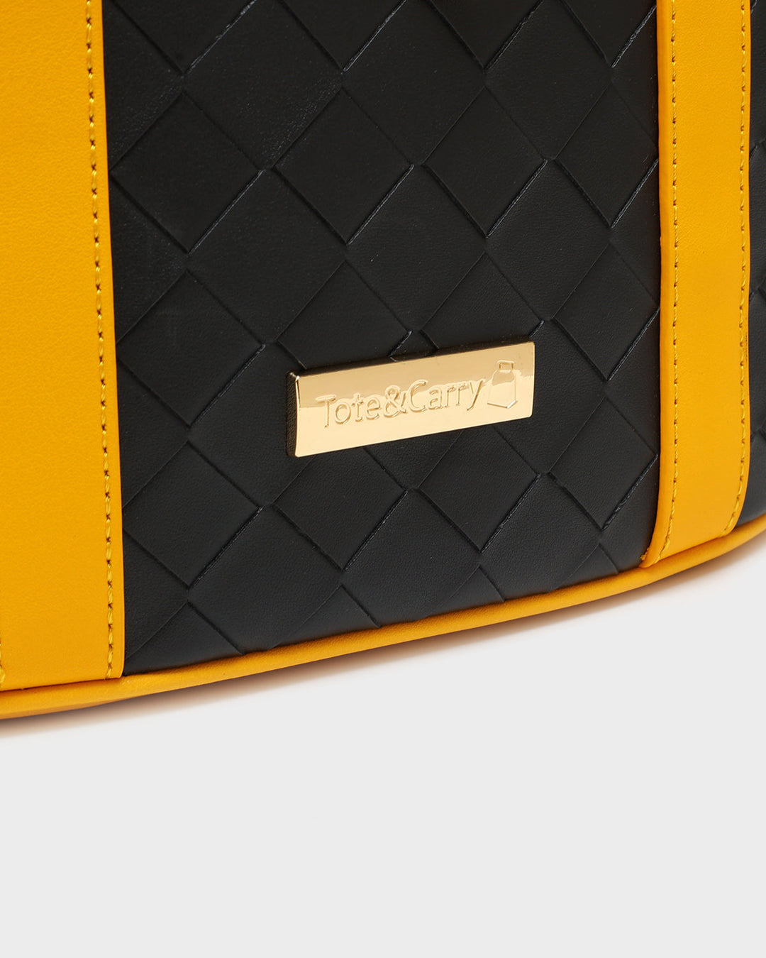 Bodega Rolling Travel Set in Black & Yellow