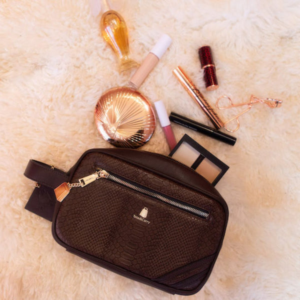 Signature Essential Toiletry Bag in Chocolate